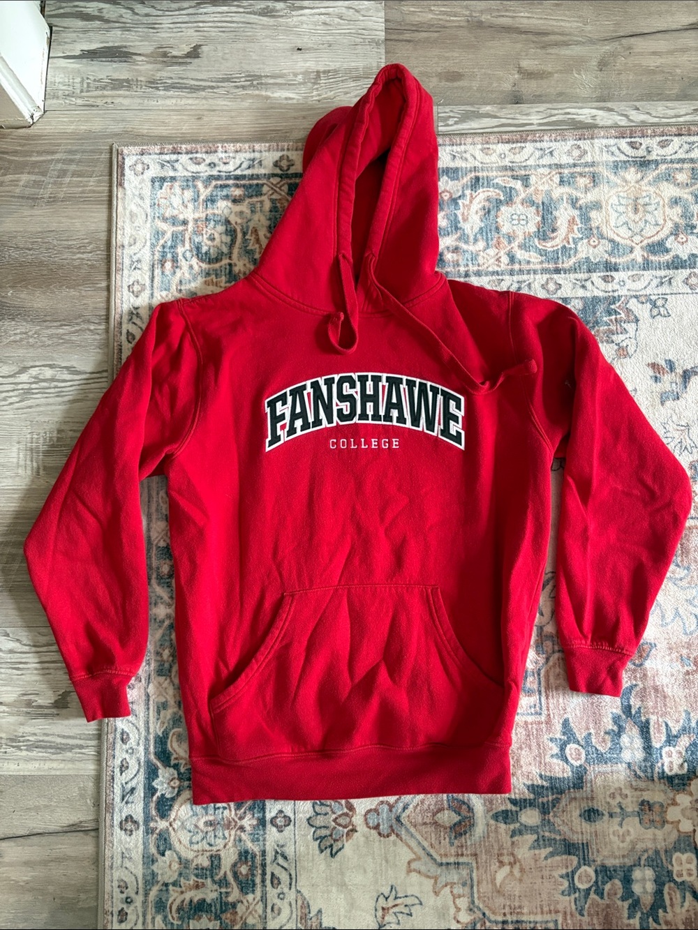 Fanshawe College Hooded Sweatshirt Unisex Size Medium